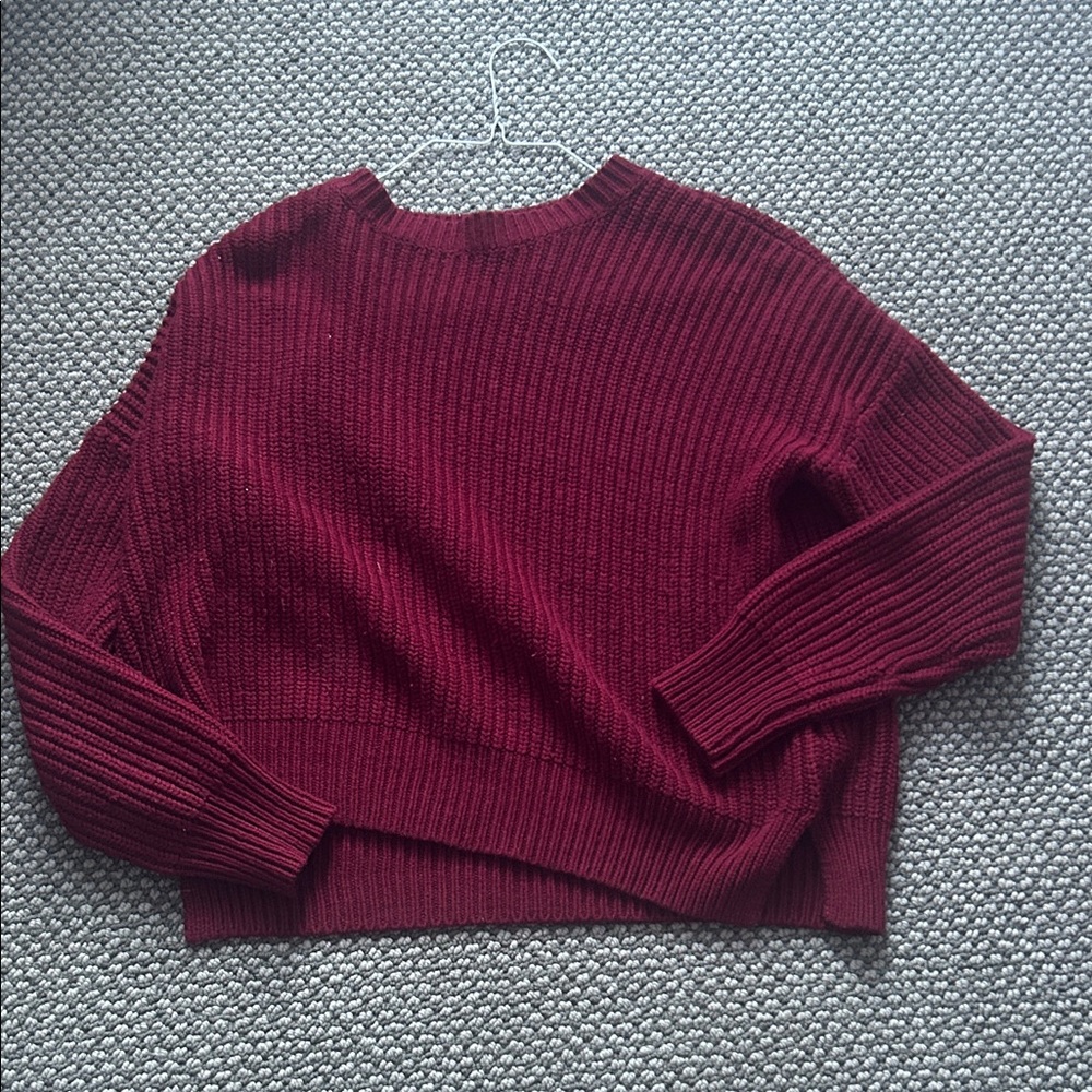 Forever 21 Burgundy Crew Neck Sweater